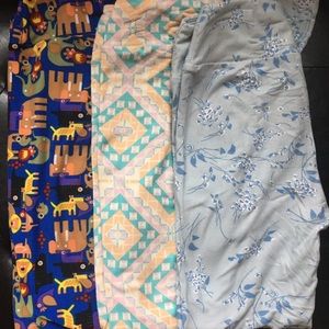 Blue/teal LuLaRoe leggings